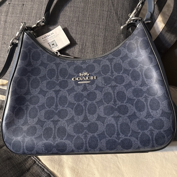 Coach Juliet Signature Shoulder Bag - Picture 3 of 5